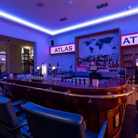 Готель Atlas